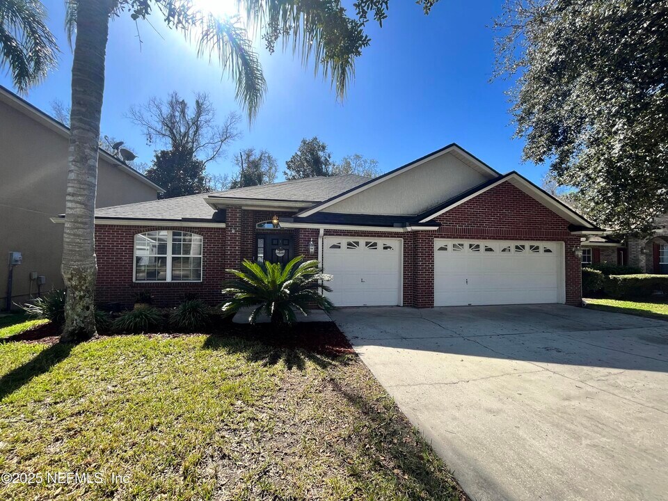 1634 Majestic View Ln in Orange Park, FL - Building Photo