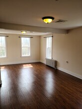 2985 Main Rd E in Emmaus, PA - Building Photo - Building Photo