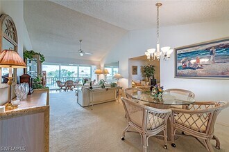 10684 Gulf Shore Dr in Naples, FL - Building Photo - Building Photo