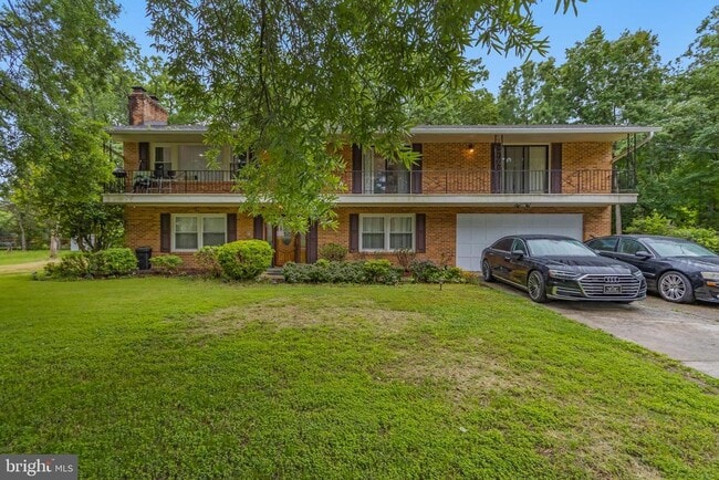 10201 Diablo Ave in Lanham, MD - Building Photo - Building Photo