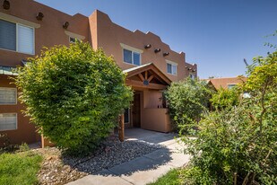 329 E Pueblo Ct in Moab, UT - Building Photo