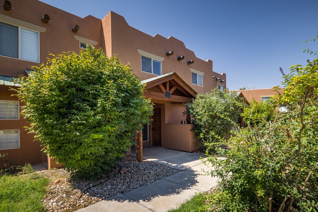 329 E Pueblo Ct in Moab, UT - Building Photo