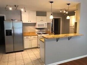 3426 Keswick Dr in Chamblee, GA - Building Photo - Building Photo