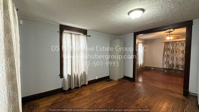 922 Eureka St in Lansing, MI - Building Photo - Building Photo