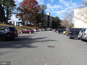 8 S Van Dorn St in Alexandria, VA - Building Photo - Building Photo