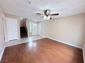 1259 Prairie View Dr in Las Vegas, NV - Building Photo - Building Photo