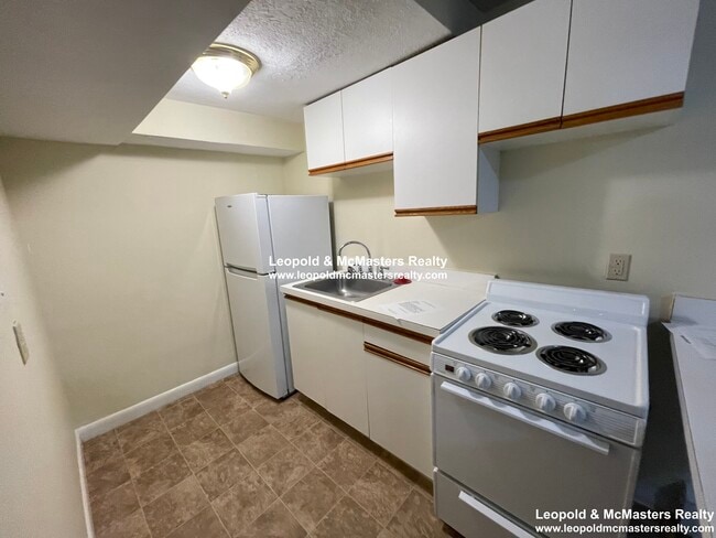 1120 Commonwealth Ave, Unit A