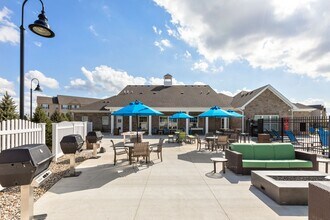 Overture Flats in Lafayette, IN - Foto de edificio - Building Photo