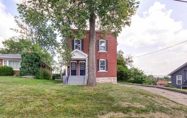 property at 2646 Melvin Ave