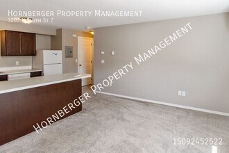 3203 N Smith St in Spokane, WA - Building Photo - Building Photo
