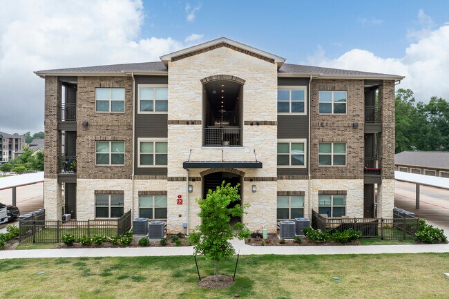 Harbor Shores in Montgomery, TX - Building Photo - Building Photo