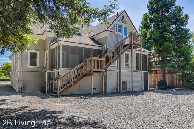 313 Tucker St-Unit -Unit C in Healdsburg, CA - Building Photo - Building Photo