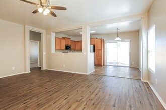 15244 W Shaw Butte Dr in Surprise, AZ - Building Photo - Building Photo