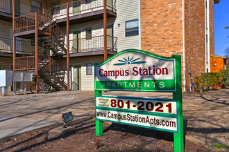 Campus Station in Norman, OK - Foto de edificio - Building Photo