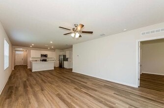 7913 Majestic Palms Ct in Venice, FL - Foto de edificio - Building Photo