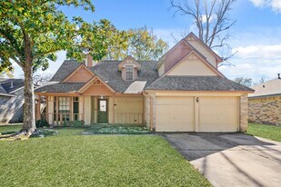 13431 Klamath Falls Dr in Houston, TX - Building Photo