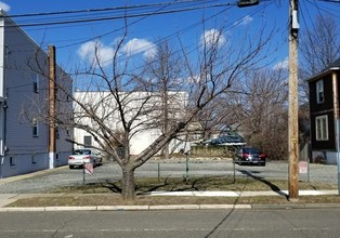 12 Van Orden Pl in Hackensack, NJ - Building Photo - Building Photo