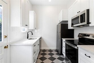 1008 St Ann St. in New Orleans, LA - Foto de edificio - Building Photo