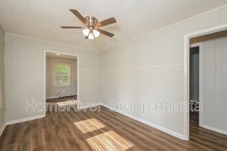 51 Carver Rd in Mcdonough, GA - Building Photo - Building Photo
