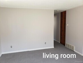 13649 Marshall Ave in Warren, MI - Building Photo - Building Photo