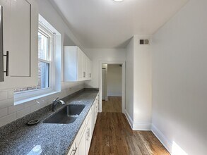 3533 W Fullerton Ave in Chicago, IL - Building Photo - Building Photo