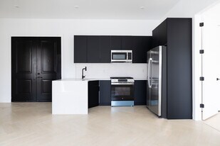 711 Main Ave in Passaic, NJ - Building Photo