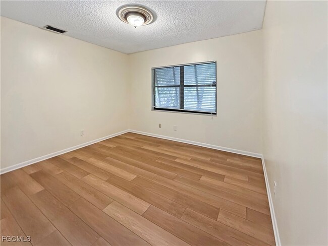 9701 Galley Ct in Ft. Myers, FL - Building Photo - Building Photo