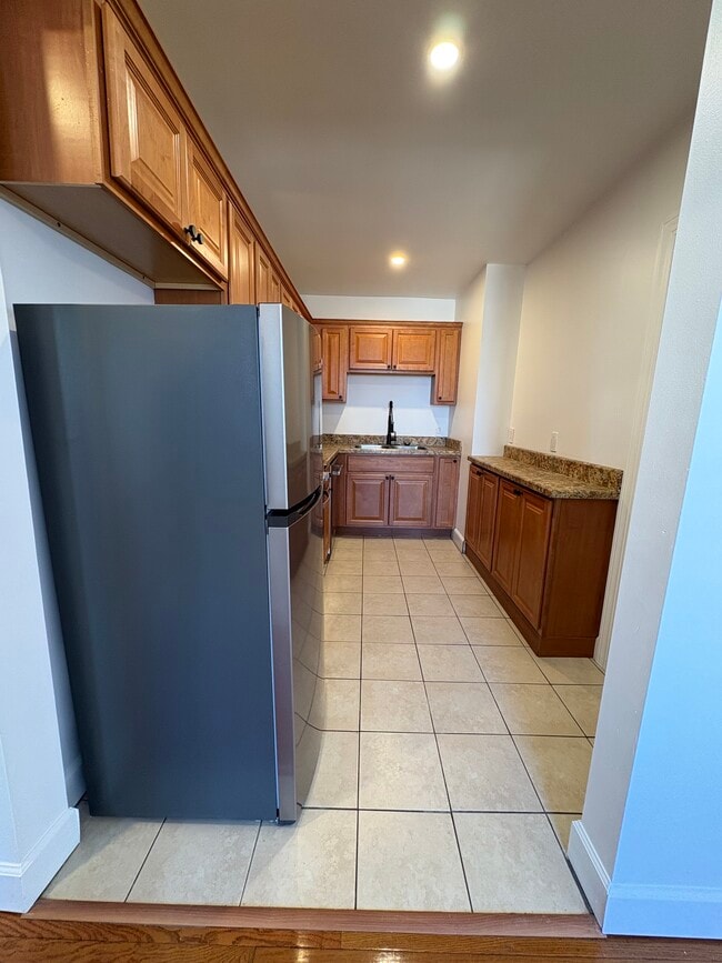 87 Columbia St, Unit 4R in Albany, NY - Foto de edificio - Building Photo