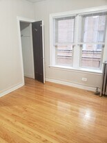 3587 N Milwaukee Ave, Unit ONE BED in Chicago, IL - Building Photo