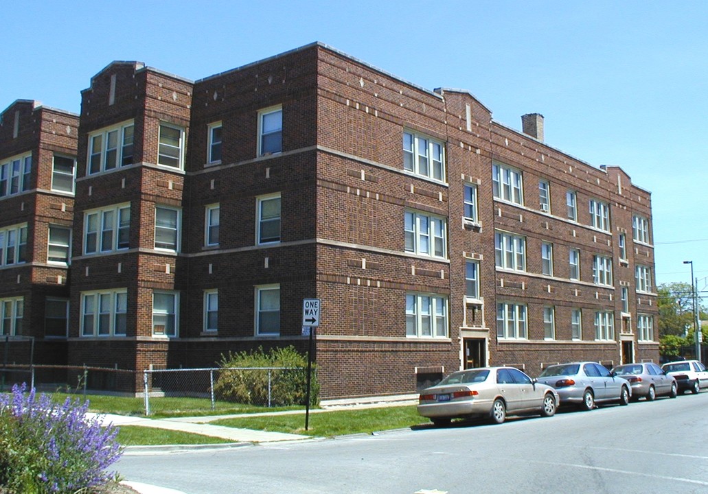 8155 S Marshfield Ave in Chicago, IL - Building Photo