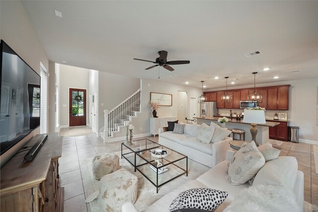 property at 34 Heirloom Garden Pl
