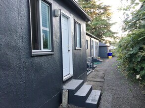 35 NE Going St, Unit 35 in Portland, OR - Building Photo - Building Photo