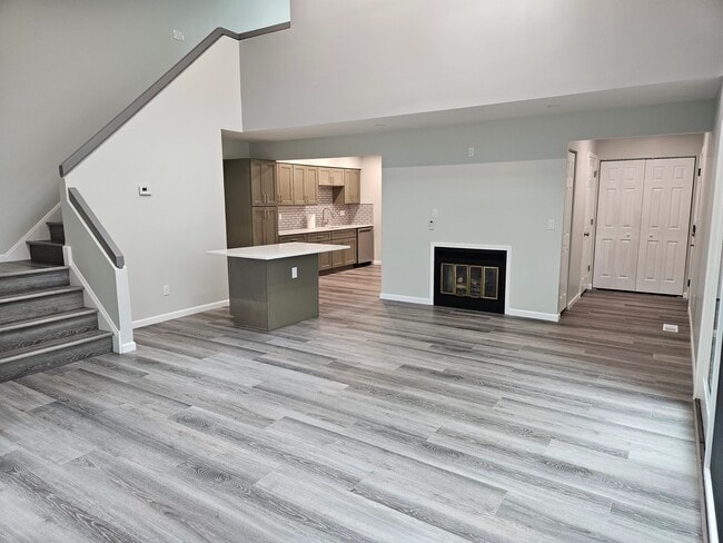 1334 Patti Park in Westlake, OH - Foto de edificio - Building Photo