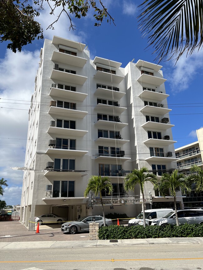 95 N Birch Rd, Unit 503 in Fort Lauderdale, FL - Building Photo - Building Photo