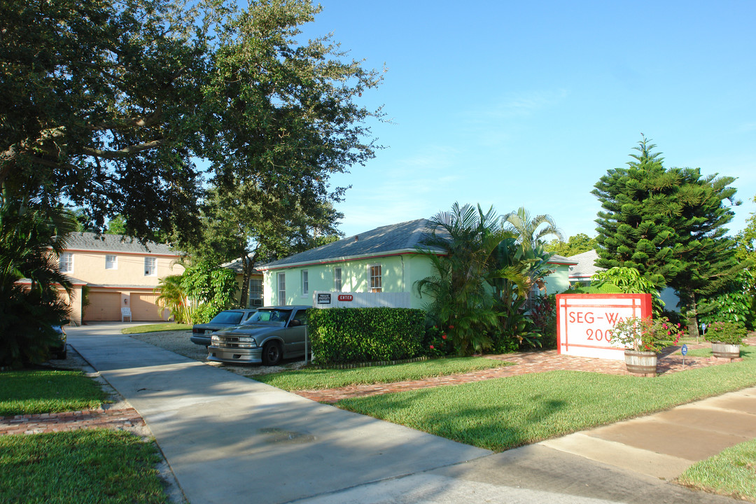 Seg-way in West Palm Beach, FL - Building Photo