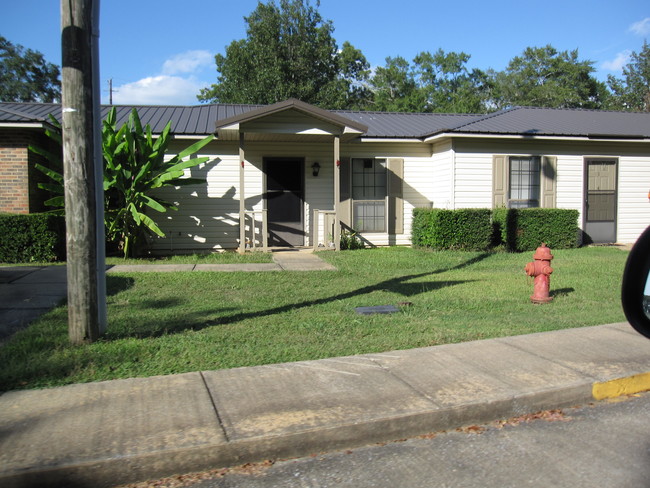 Stonegate Apartments in Rockford, AL - Building Photo - Building Photo