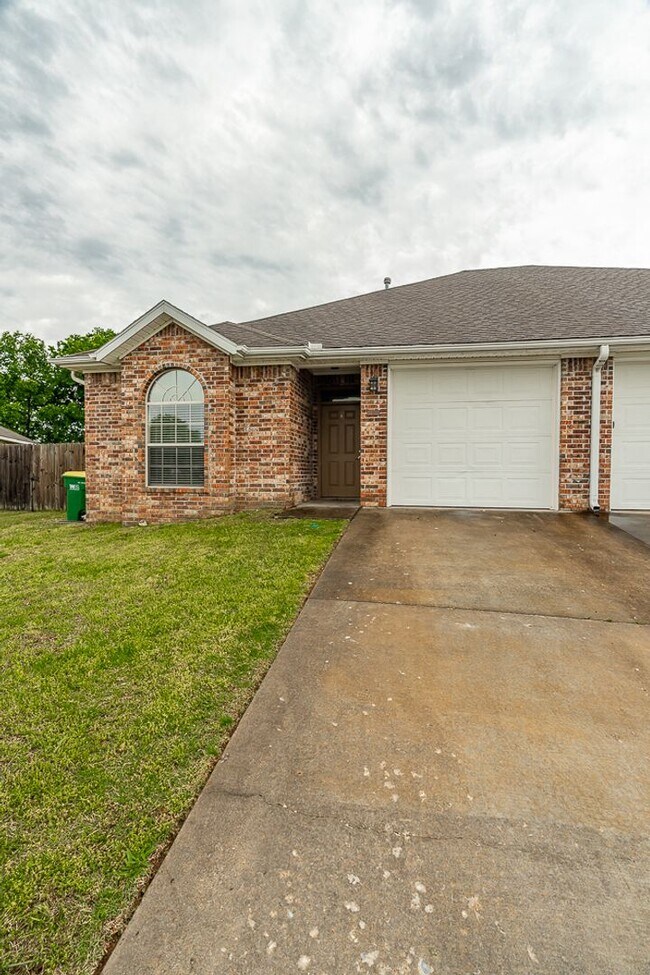 83 Dakota Trail in Farmington, AR - Building Photo - Building Photo