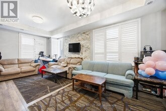 25 Heron Park Pl in Toronto, ON - Building Photo - Building Photo