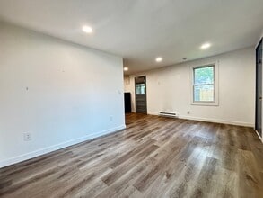 93-95 Thaddeus St in Chicopee, MA - Building Photo - Building Photo