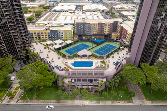 One Waterfront Towers in Honolulu, HI - Building Photo - Building Photo