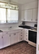 1205 George Washington Way in Richland, WA - Building Photo - Building Photo