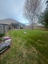 1446 W Sackett St in Springfield, MO - Building Photo - Building Photo