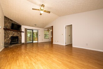 2655 Merry Rd in Cumming, GA - Building Photo - Building Photo