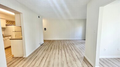 5153 Roswell Rd in Sandy Springs, GA - Building Photo - Building Photo