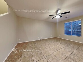 3331 E Russell St in Mesa, AZ - Foto de edificio - Building Photo