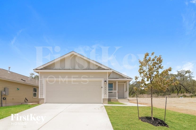 10219 Ickham Ml Ct in San Antonio, TX - Foto de edificio