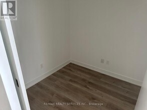 370 Martha St in Burlington, ON - Building Photo - Building Photo