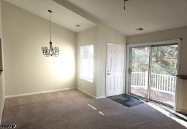 64 Encampment Dr in Bedminster, NJ - Building Photo - Building Photo