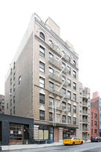 211-215 W 20th St in New York, NY - Building Photo - Primary Photo