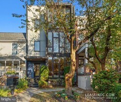 3467 Holmead Pl NW in Washington, DC - Building Photo